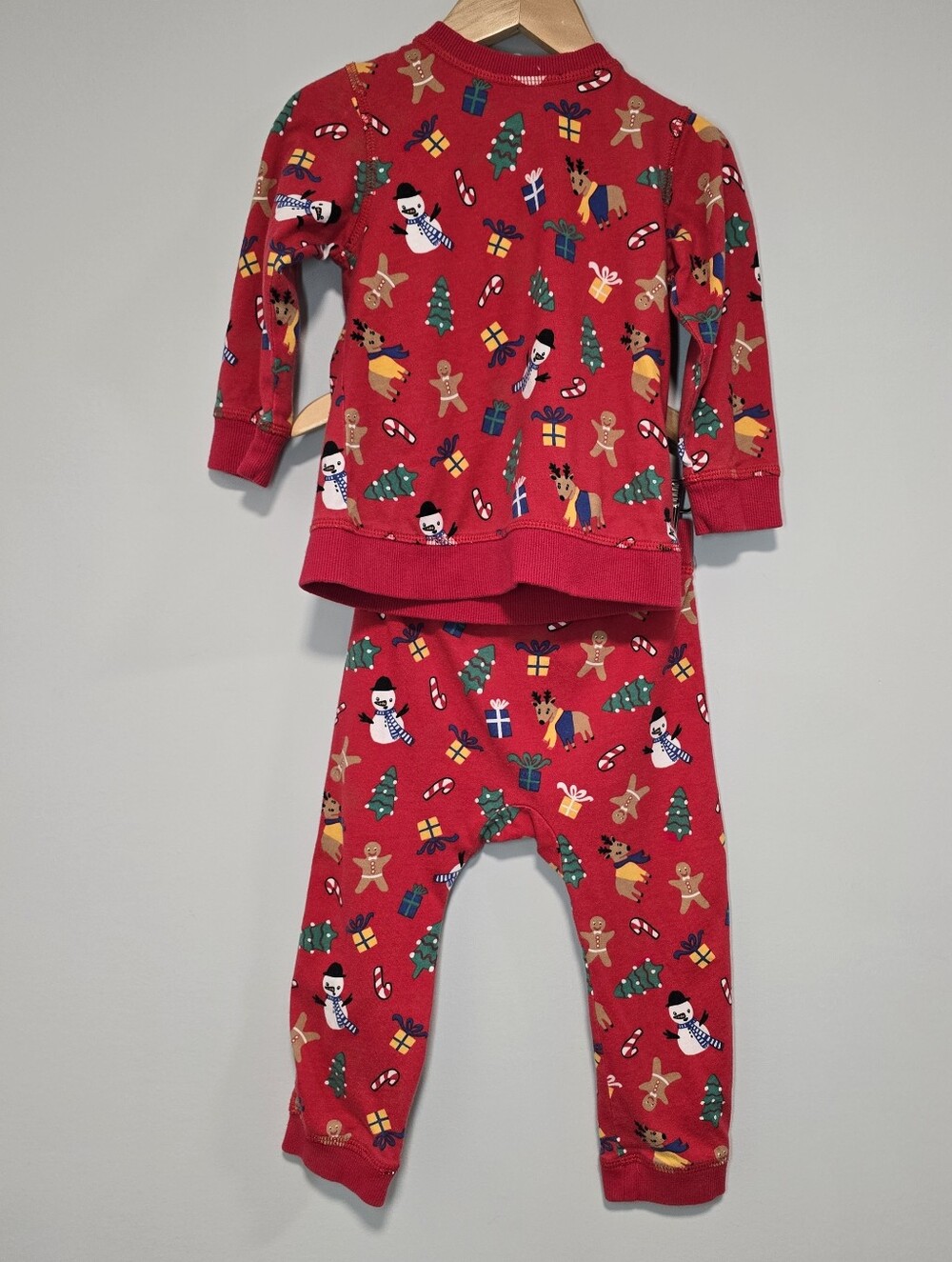H&M Red Kids Holiday Joggers Set with Festive Prints Soft.